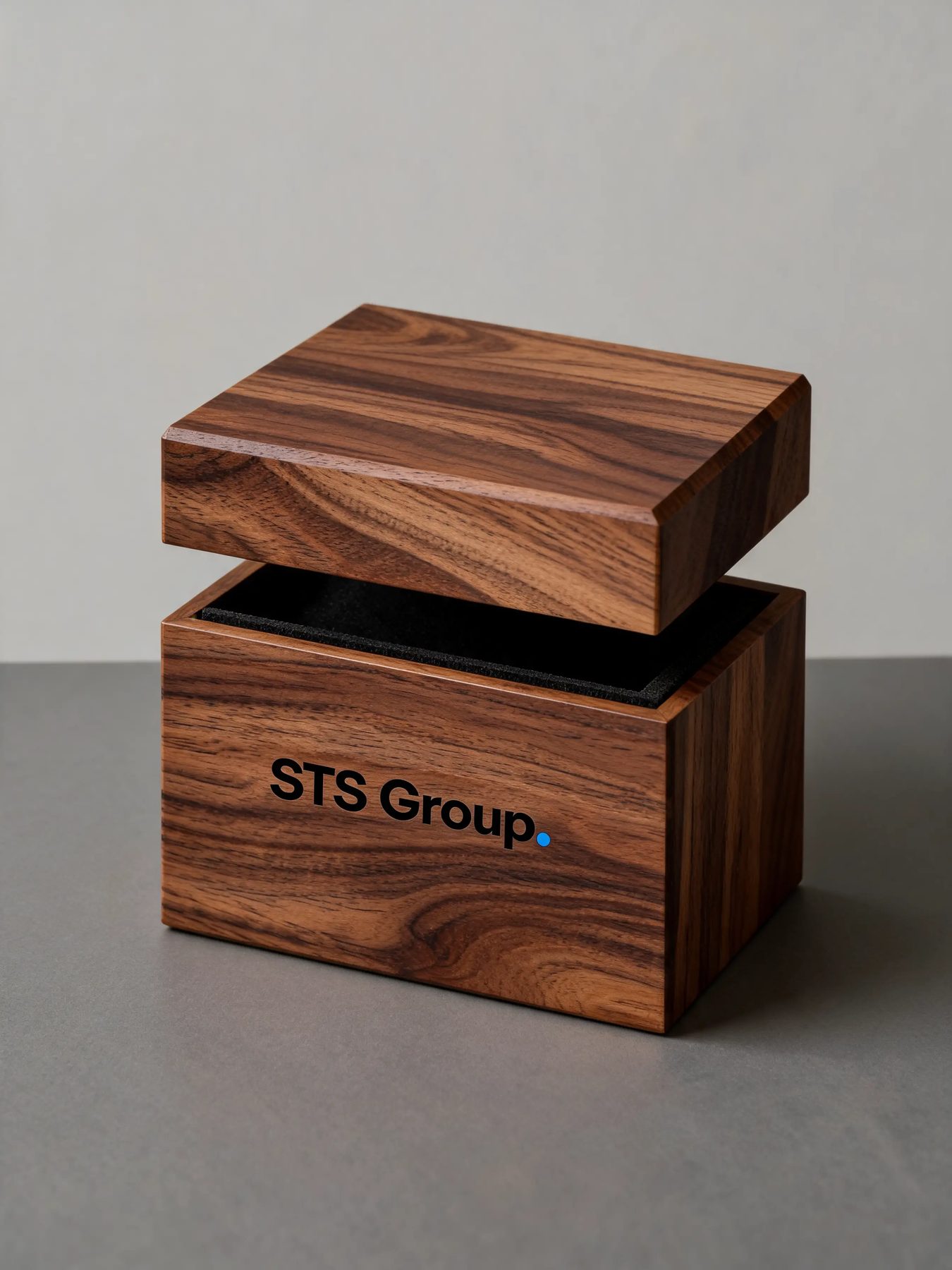 Lidded Walnut Catch Box
